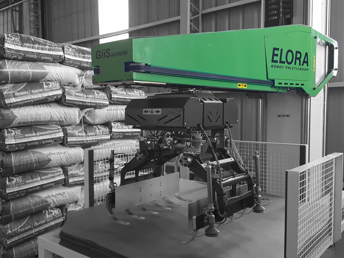 Robot ELORA paletizando maní