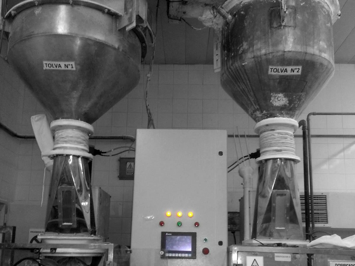 Llenadora con servo integrado — GIIS Ingeniería